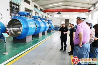 天津供熱協(xié)會(huì)和天津市濱海供熱集團(tuán)到河北同力閥門(mén)考察指導(dǎo)