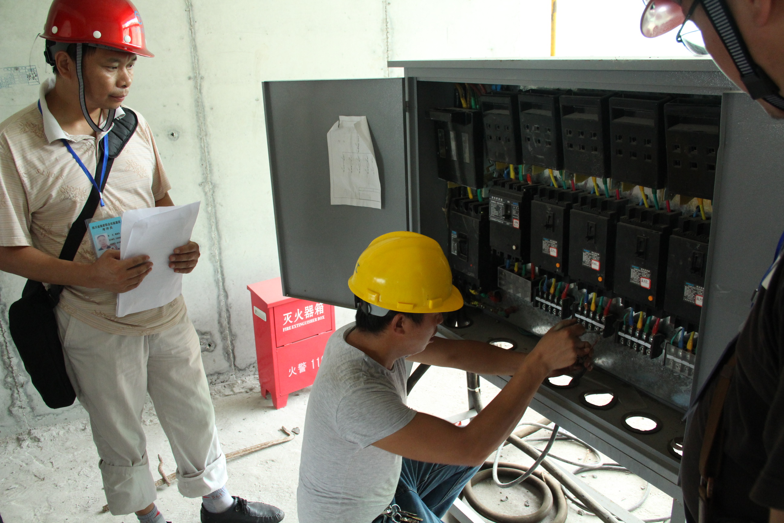電工職業資格證取消 做電工真的不用考證了嗎？